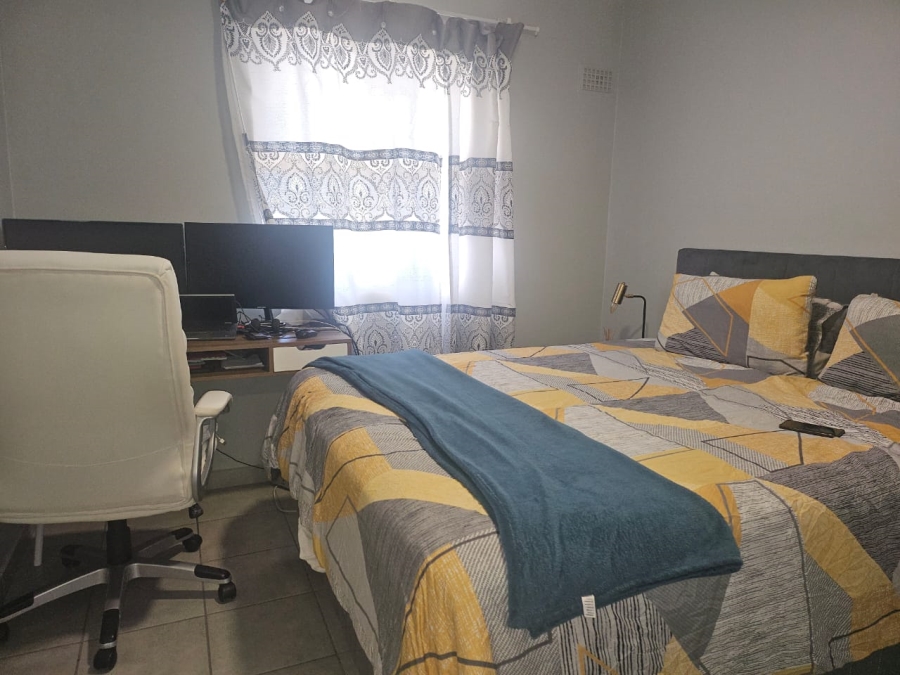 To Let 2 Bedroom Property for Rent in Parklands Western Cape